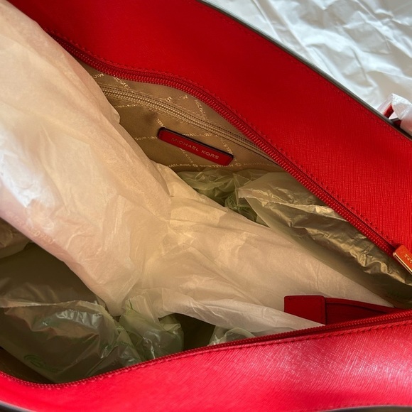 Michael Kors Red Tote with Gold Hardware and Structured Leather - Picture 4 of 11
